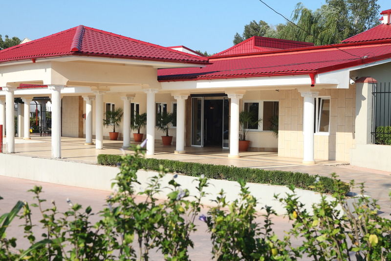 Vox Maris Grand Resort (Adults Only) Костинешти Экстерьер фото