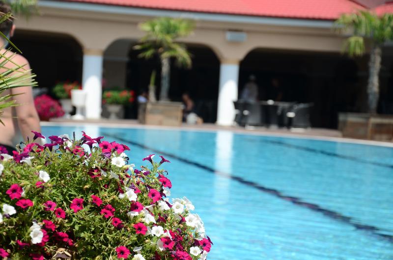 Vox Maris Grand Resort (Adults Only) Костинешти Экстерьер фото